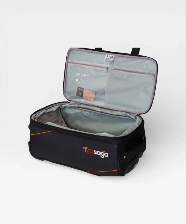 Interior view of Trasaga expandable trolley duffle bag with wet pouch storage